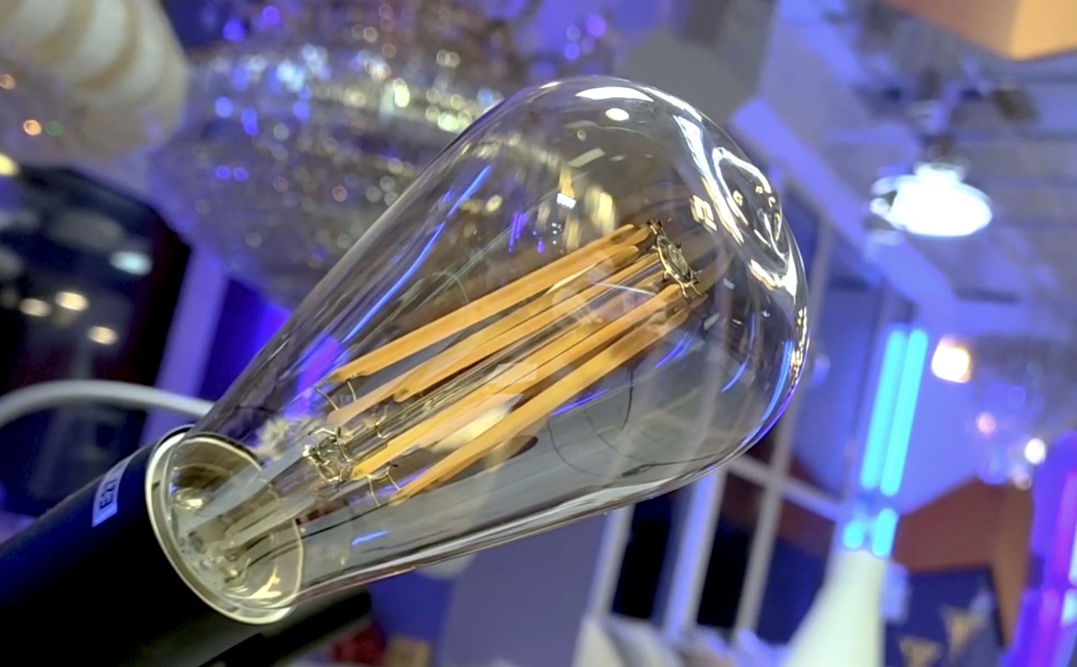 Графік відключення світла в Полтавській області на 9 листопада: кого саме попередили